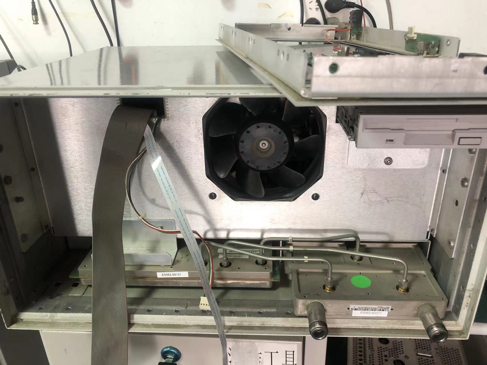 維修網絡分析儀E5062A 19.jpg